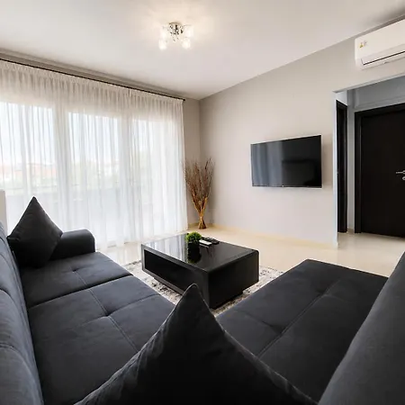 Lirtzis Luxury