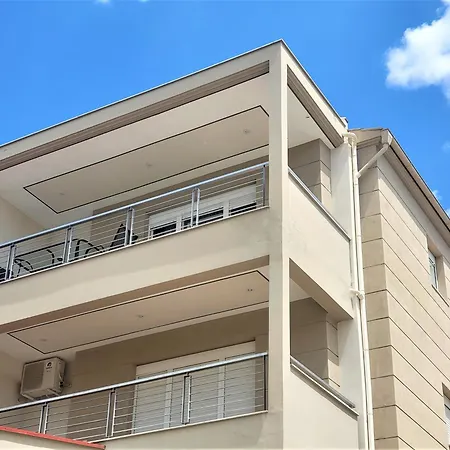 Lirtzis Luxury דירה *
